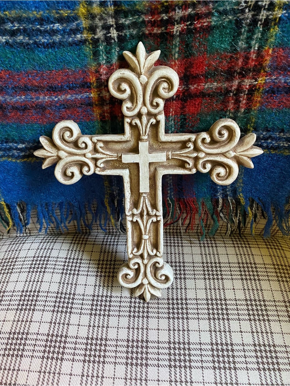 Ornate Cream Wall Cross - Decorative Home Wall Decor